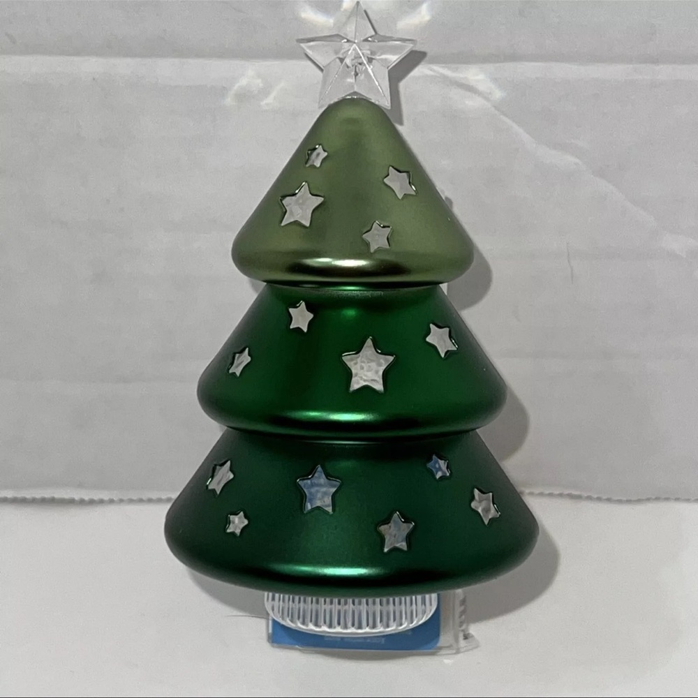 Bath & Body Works Christmas Tree With Stars Wallflower Plug In Night Light - Picture 3 of 10